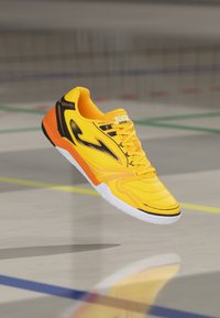 Ikke valgt, orange saffron