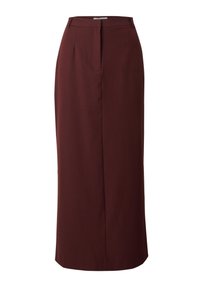 Bordeaux maxi rok van gladde stof, met een hoge taille, voorplooien en een rechte silhouet zonder zichtbare sluitingen.