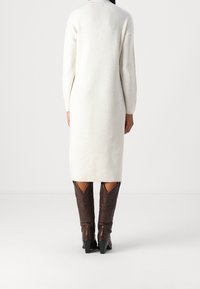 JDY Stickad klänning - beige