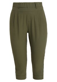 Pantalons cropped vert olive avec devant plissé, taille élastique et design de jambe fuselée. Tissu lisse sans quincaillerie ou accents visibles.