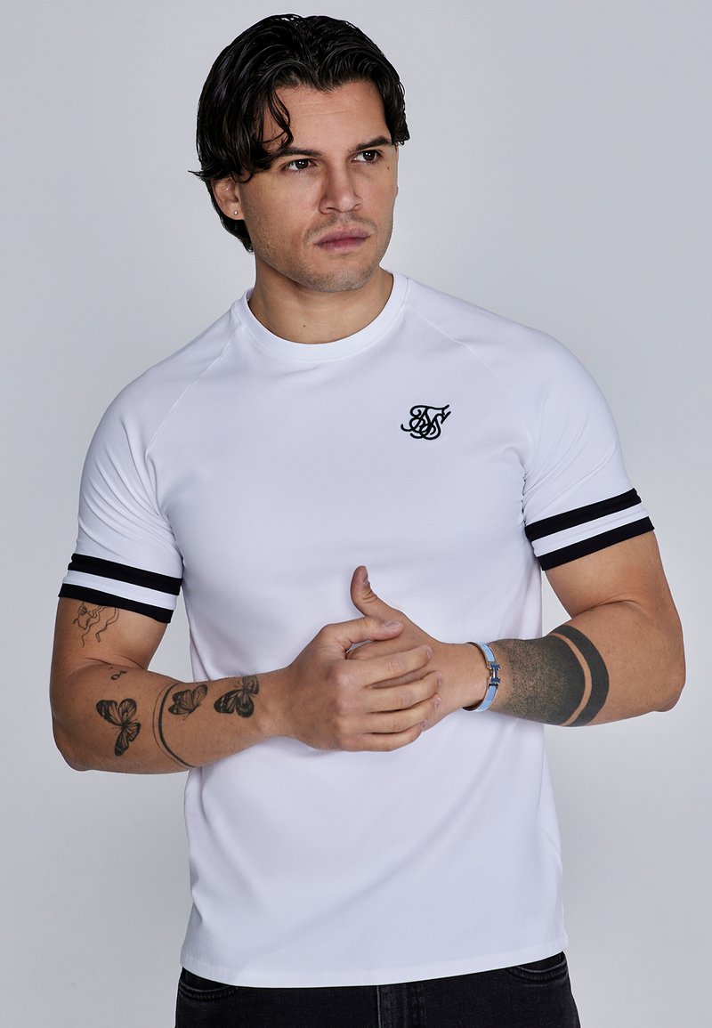 SIKSILK TOURNAMENT - Pamata T-krekls - white