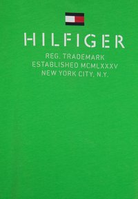 Tommy Hilfiger Camiseta estampada - green