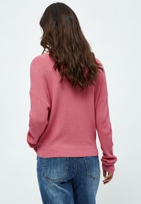 Desires DEGEISHA RIB V-PULLOVER - Vesta - chateau rose