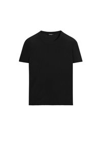 - T-shirt basic