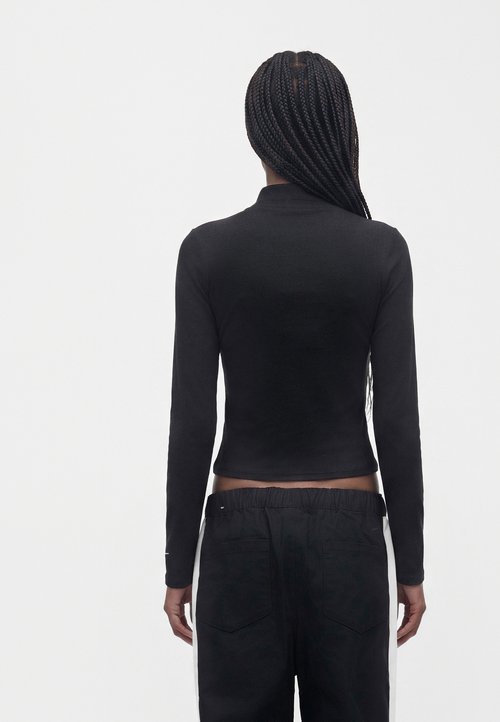 Nike Sportswear — foto 3