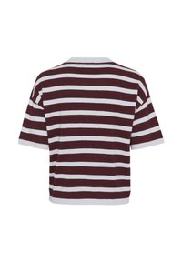 Jersey de manga corta a rayas en color burdeos y blanco con un cuello redondo y un corte ligeramente holgado. Textura suave, dobladillo y puños de canalé.