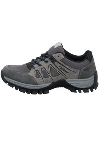 Grå vandringsko med nät- och mockamaterial, med blå snörning, texturerad sula och låg profil för stabilitet och komfort.