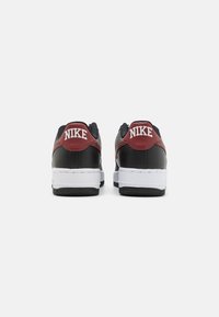 Nike Sportswear AIR FORCE 1 UNISEX - Zapatillas - black/dark team red/summit white/white