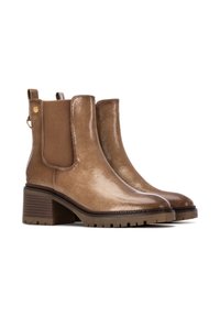 Botas de tobillo de piel marrón con un acabado texturizado, paneles laterales elásticos, un tacón bloque y una suela de goma con un dibujo en relieve.