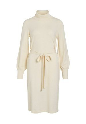 Sukienka dzianinowa w kolorze kremowym z golfem, długimi rękawami typu balon i wiązaniem w talii, charakteryzująca się gładką teksturą i długością do kolan.