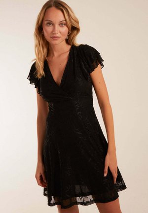 DOUBLE FRILL WRAP - Freizeitkleid - black