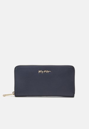 ICONIC LARGE - Wallet - desert sky