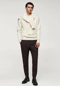 Mango MURLO - Broek - brown