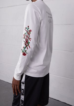 Pitkähihainen paita - white