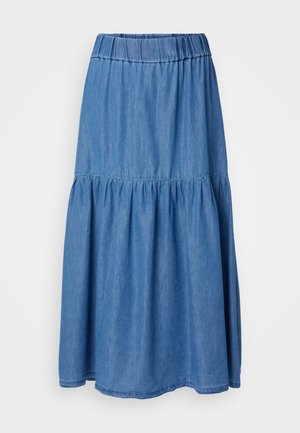Saia maxi de ganga com cintura elástica, design em camadas e cor azul clara. Textura suave, forma plena com bainha ampla.