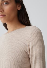 OPUS SULIKKO SOFT - Langarmshirt - macadamia