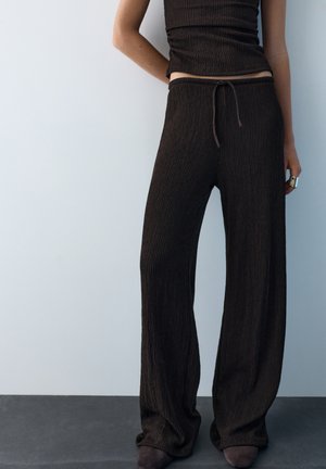 PULL&BEAR WIDE-LEG - Nadrágok - brown