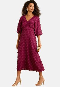 Love & Roses REGULAR FIT - FLORAL V-NECK PUFF SLEEVE - Vapaa-ajan mekko - red