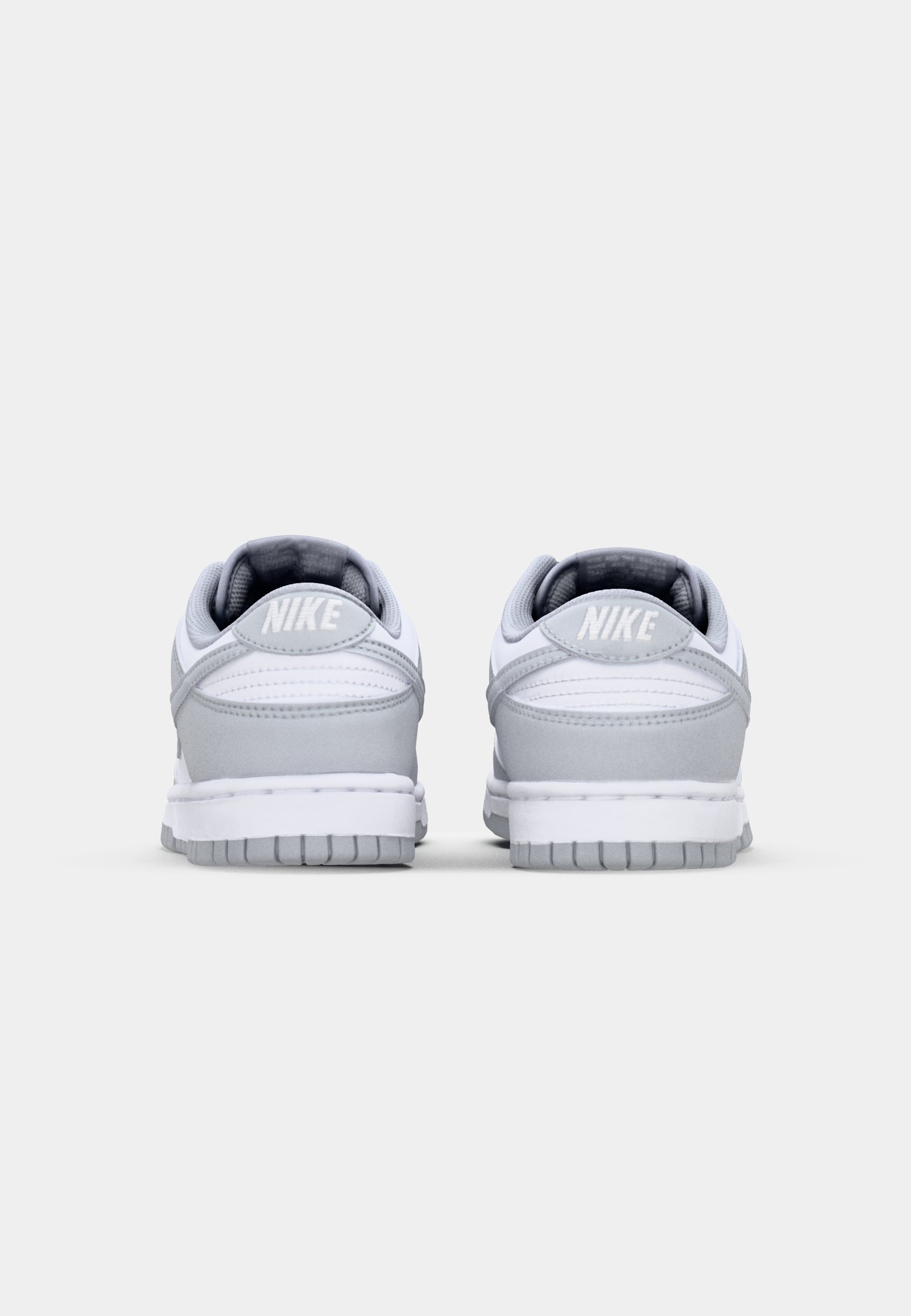 Nike Sportswear DUNK - Sneakers low - sail/green strike/alb