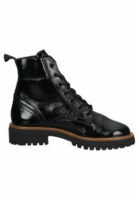 Bottine noire en cuir brillant à lacets, avec semelle robuste et surpiqûres brunes sur la bordure, vue latérale, languette de traction au talon, sans marque visible.