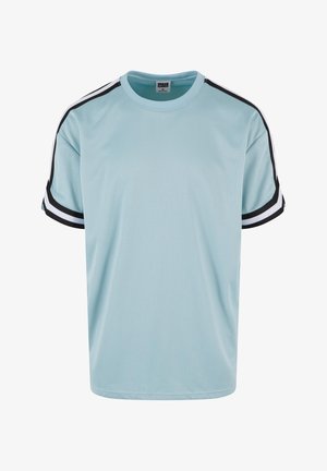 Lichtblauwe mesh t-shirt met zwart-witte gestreepte accenten op de mouwen. Ronde halslijn en een losse pasvorm.