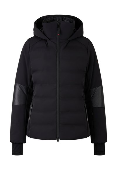 Zwarte gewatteerde jas met een capuchon, voorzien van glanzende zwarte schouderaccenten, ritszakken en een nauwsluitend ontwerp. Inclusief verstelbare manchetten.