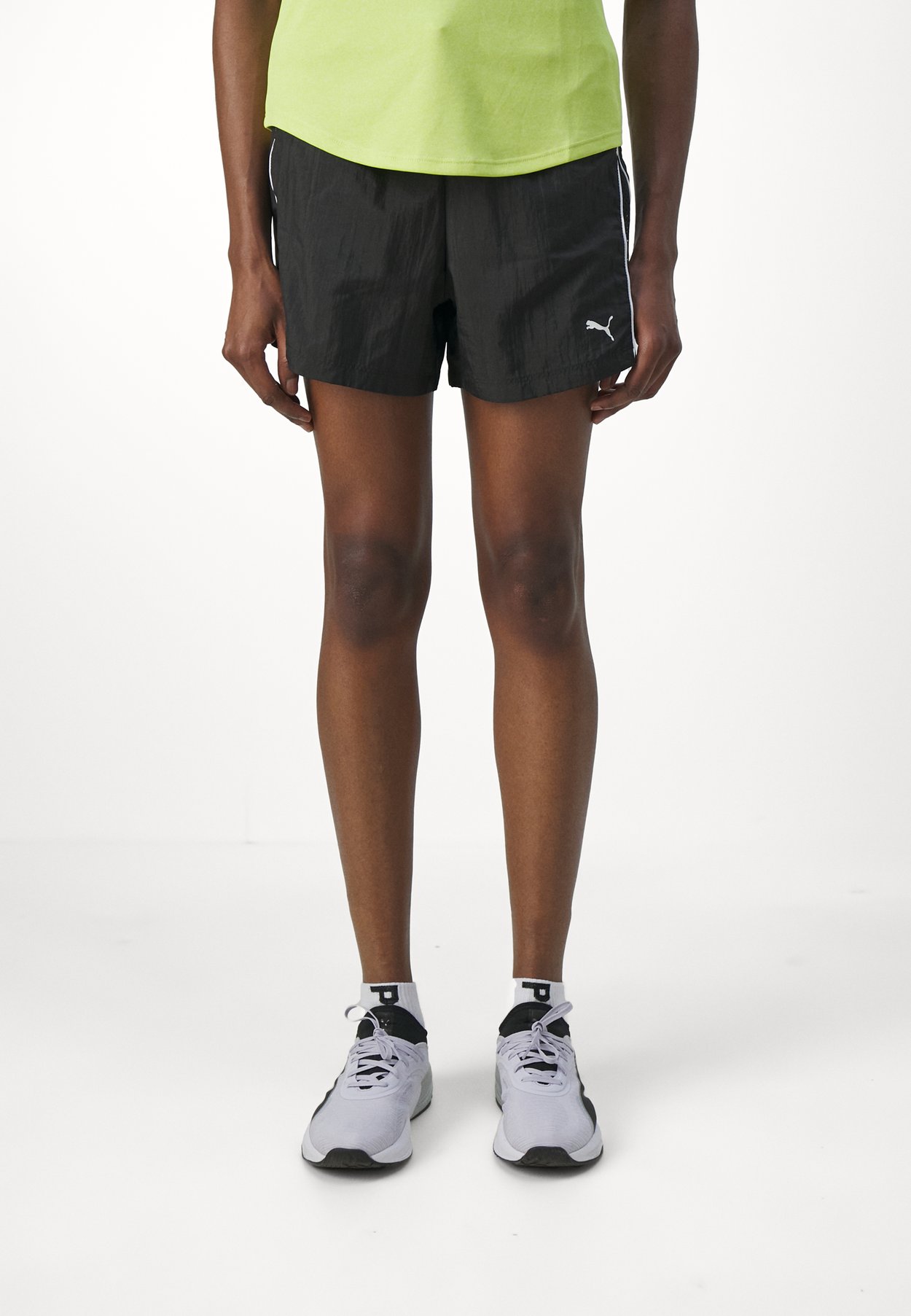 FIT MOVE SHORT