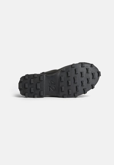 CAMPERLAB TRAKTORI - Clogs - schwarz