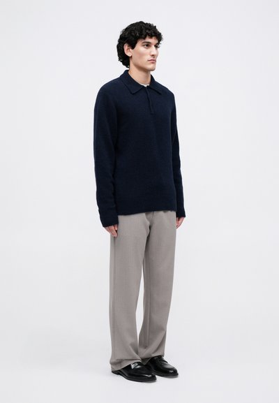 Filippa K SWEATER - Pulóver - navy