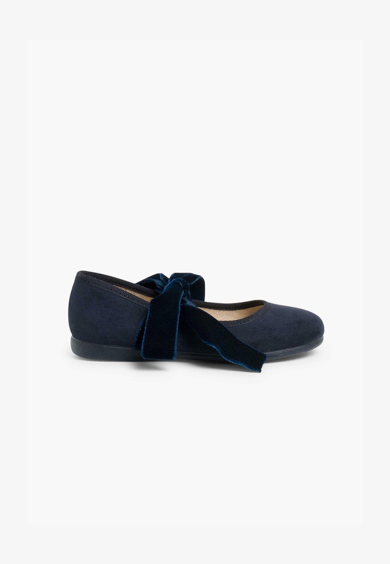Pisamonas Mercedite Scollate Con Chiusura A Botone - Scarpe In Lino Per Bambina, Taglie 26-36