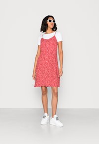 Even&Odd Vestido de dia - red/white