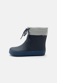 Επιλέχθηκε, navy