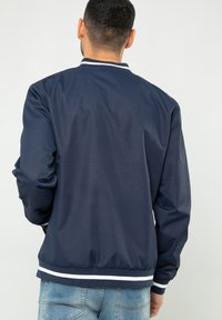 Thumbnail Image 3