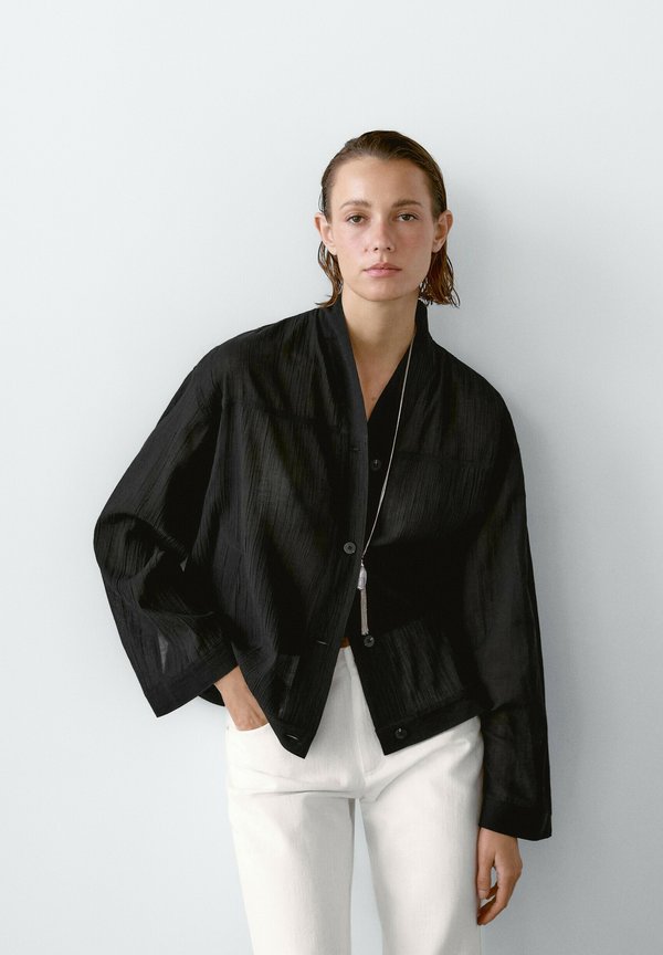 LOOSE-FITTING - Button-down blouse