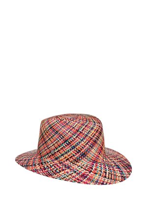 Breitkrempiger geflochtener Hut mit mehrfarbigem kariertem Muster in Rot-, Blau-, Gelb- und Schwarztönen.
