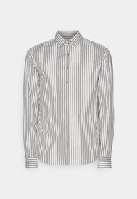 Camisa de manga larga abotonada en tela gris claro con finas rayas verticales negras. Presenta un cuello puntiagudo y puños con botones.