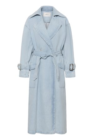 Φωτεινό γαλάζιο τζιν πανωφόρι με φαρδιές πέτολαι, ζώνη στη μέση, λουριά με αγκράφες στα μανίκια και δύο μεγάλες μπροστινές τσέπες.