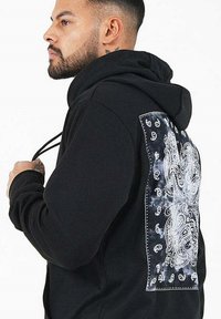 Sixth June BANDANA - Jersey con capucha - black