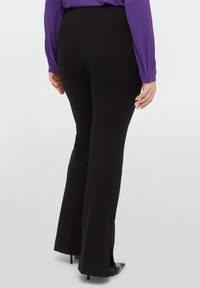 Fiorella Rubino FLARE  - Stoffhose - nero