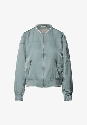 Veste bomber bleu clair avec fermeture éclair à l'avant, poches latérales zippées, poignets élastiques et col côtelé avec rayures blanches.