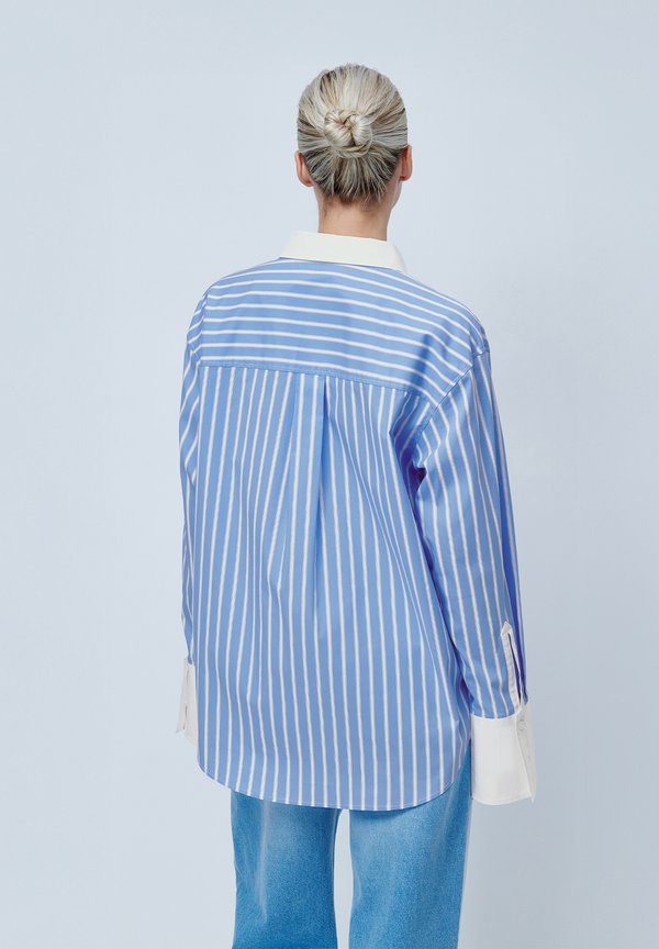 STUDIO JARINA BLOUSE - Button-down blouse - blau4