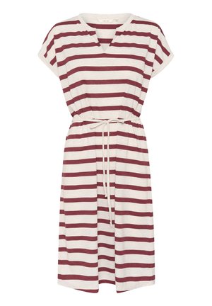 Gestreepte jurk in roomkleur met bordeauxrode horizontale strepen, korte mouwen, V-hals en een verstelbare tailleband. Zachte stof, casual ontwerp.