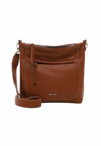 Braune Leder-Umhängetasche mit strukturiertem Finish, silbernen Beschlägen, Reißverschlussoberseite, Fronttasche und verstellbarem Riemen.