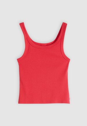 Camiseta sin mangas roja con textura acanalada, con tirantes anchos y escote redondo sobre un fondo claro y liso.