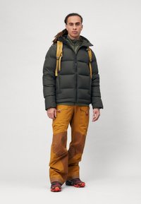 Peak Performance RIVEL JACKET - Down jacket - olive extreme
