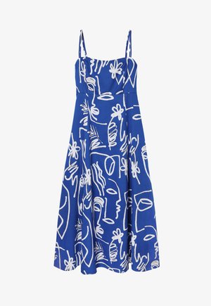 Niebieska sukienka na cienkich ramiączkach z białym abstrakcyjnym wzorem. Rozkloszowana spódnica i dopasowany korpus, wykonana z lekkiego materiału.