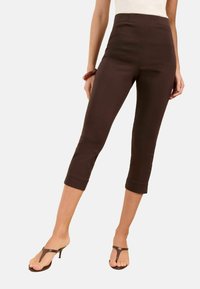 Valgt, chocolate brown