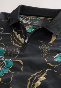 Next GEO PRINT  - Polo majica - black floral