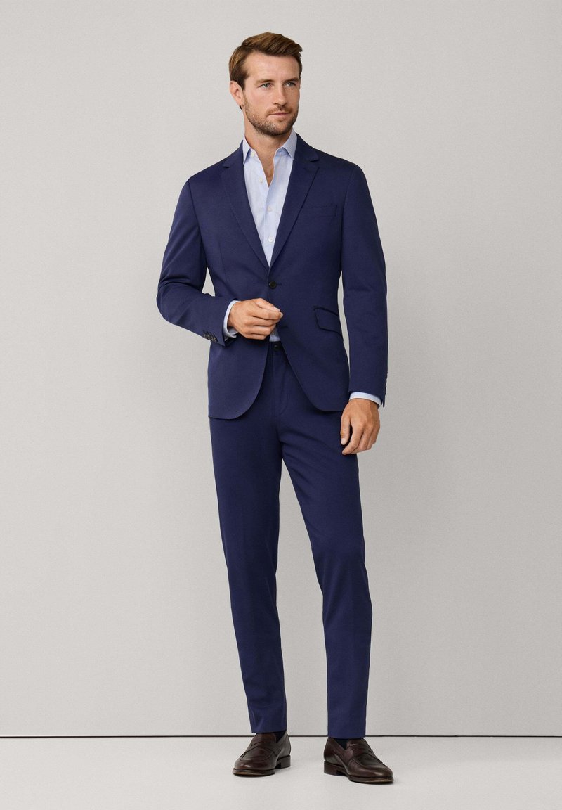 Americana Hackett London Chaqueta Traje Hackett London Para Hombre - Azul  Marina, Corte Clásico | Estilo Casual Elegante Moda Hombre Calidad, image size:800x1152