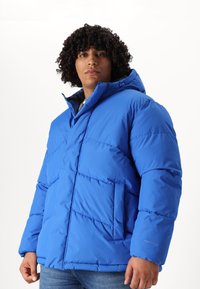 Jack & Jones JJWORLD PUFFER JACKET  - Winter jacket - nautical blue